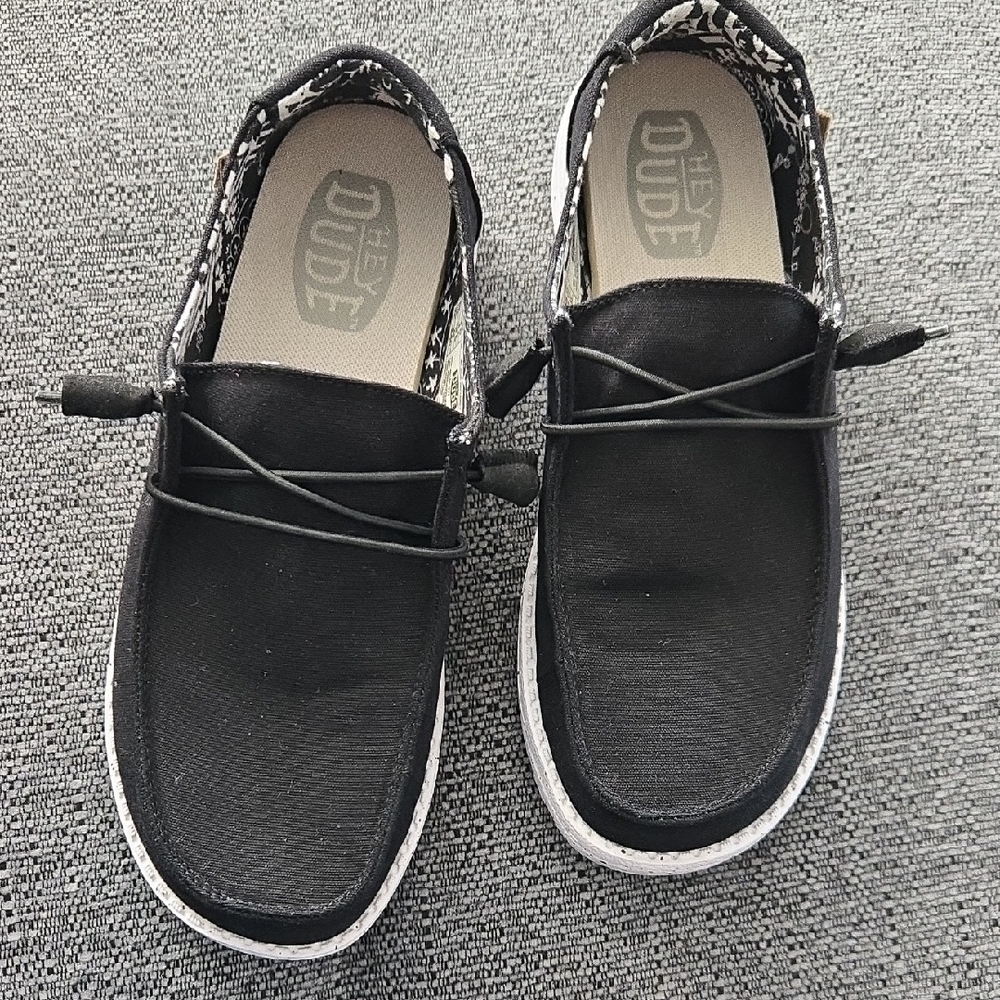 Hey Dude - Wendy Size 8